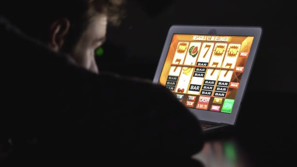 mabes togel mobile application interface on smartphone showing payment methods